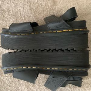 DR. MARTENS Voss Quad black Leather Strap Womens Platform Sandals.